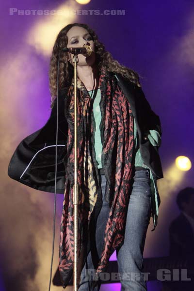 VANESSA PARADIS - 2008-07-14 - LA ROCHELLE - Grande Scene St Jean d'Acre - 